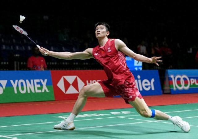 世俱杯参赛球员足球鞋科技演进与性能提升研究